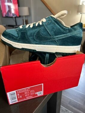Atomic Teal Nike Dunk Low